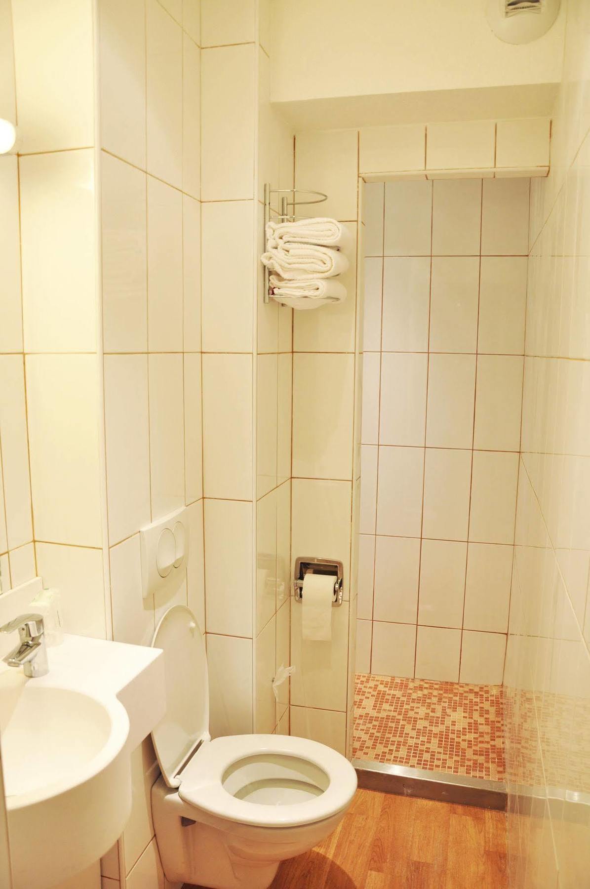 Hotel Valence Sud Soyons Екстериор снимка