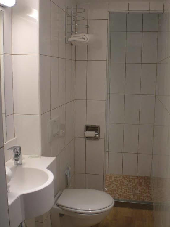 Hotel Valence Sud Soyons Екстериор снимка